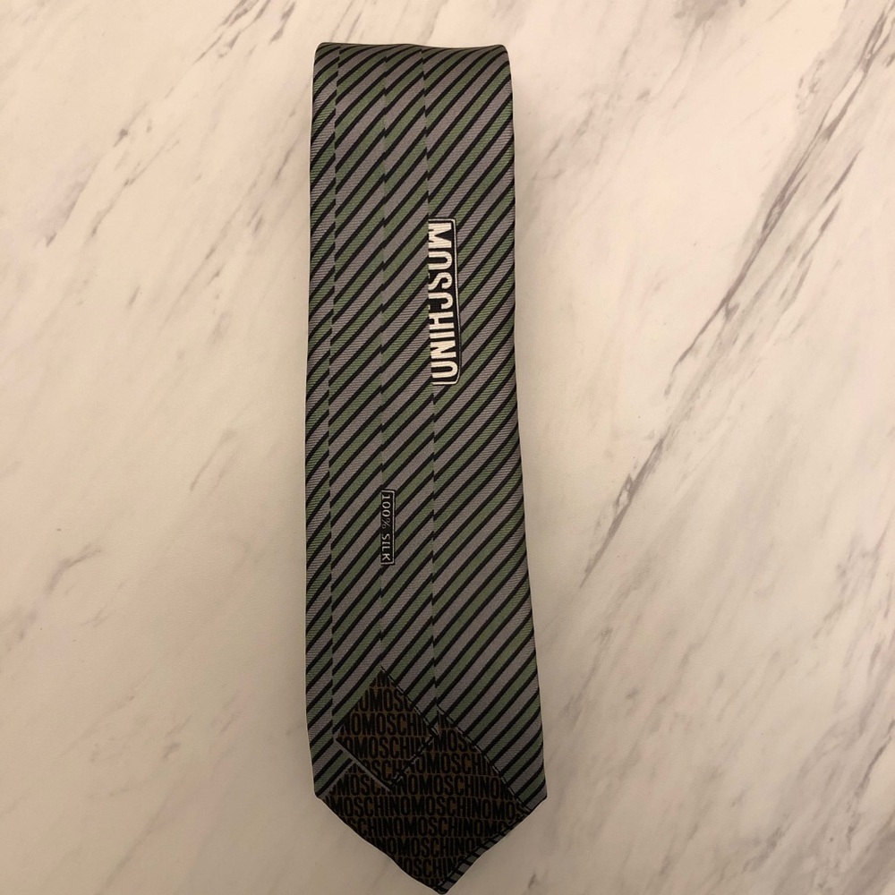 Moschino tie